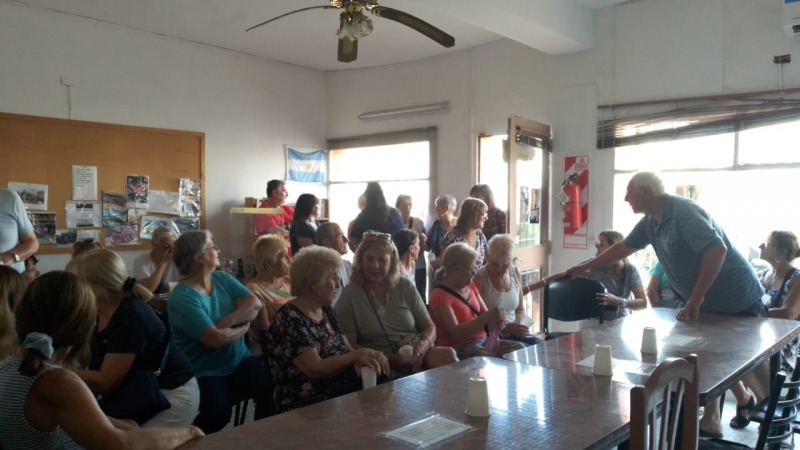 Encuentro de vecinos de San Vicente y organismos de seguridad